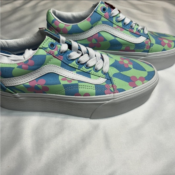 Vans Old Skool Platform Floral Shoes - Picture 3 of 13